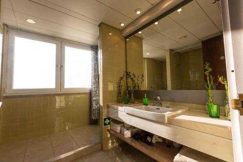 SOLARIS PANORAMIC studio vue mer的一间浴室