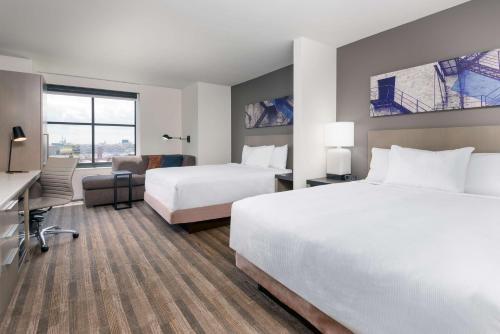 Hyatt House Chicago West Loop客房内的一张或多张床位