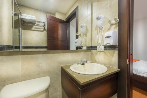 Hotel Bogota Resort的一间浴室