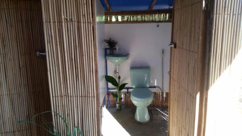 Banana Grove El Nido的一间浴室