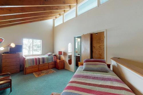 Pines 4013客房内的一张或多张床位