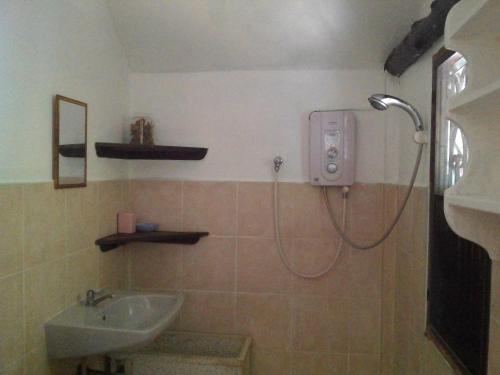 班萨拜萨拜旅馆的一间浴室