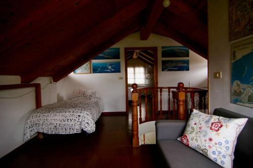 Casa de Rilo ,para 6/8 en la Playa de Nerga客房内的一张或多张床位