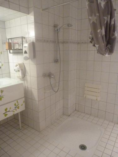 豪斯维尤克斯高级酒店的一间浴室