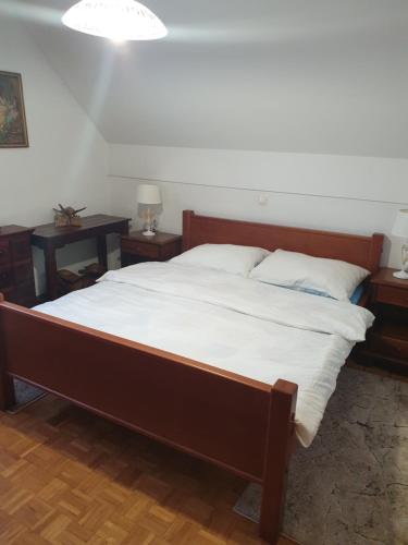 Terme Čatež Apartma Nine客房内的一张或多张床位
