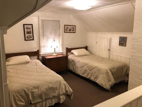 戴德伍德第一度假屋客房内的一张或多张床位