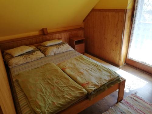 Apartment in Balatonszemes 38456客房内的一张或多张床位