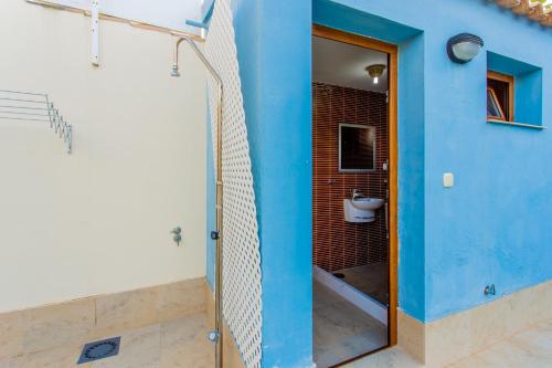 Magnifico Chalet con piscina en km1 de La Manga的一间浴室