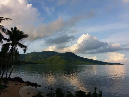卡里蒙贾瓦布里维阿苏尔尼礁湖度假村的相册照片