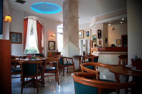 拉里萨迪瑟尼斯酒店的相册照片