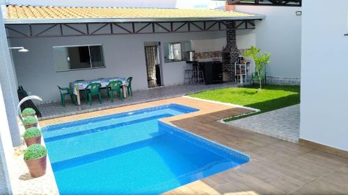 Recanto das Gerais内部或周边的泳池