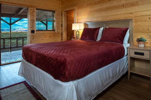 Cabins at Grand Canyon West客房内的一张或多张床位