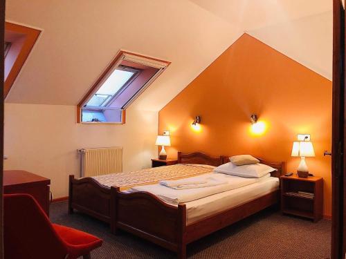 潘索尼尔卢西亚旅馆客房内的一张或多张床位