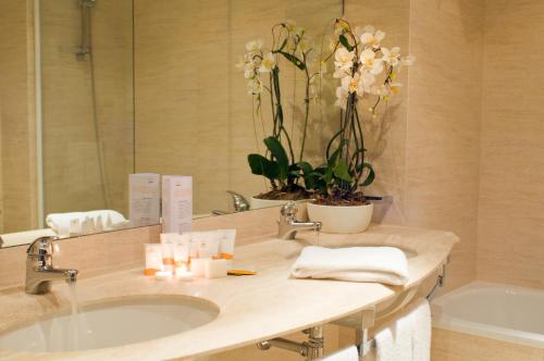 罗马卡潘尼尔酒店的一间浴室