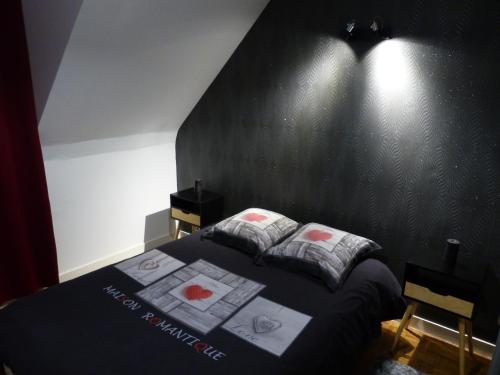 Le Sleepway Lorient客房内的一张或多张床位