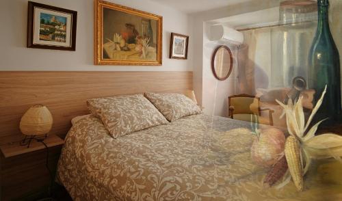 CAZORLA CASA DEL ARTE客房内的一张或多张床位