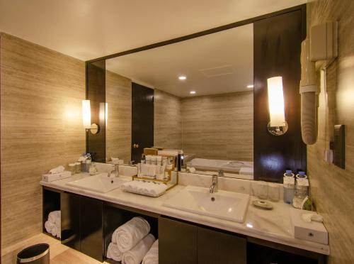 达卡泛太平洋酒店的一间浴室