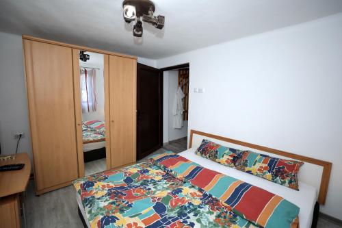 Arad Apartment - airport area客房内的一张或多张床位