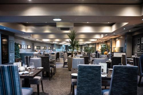 Normandy Hotel (Near Glasgow Airport)餐厅或其他用餐的地方