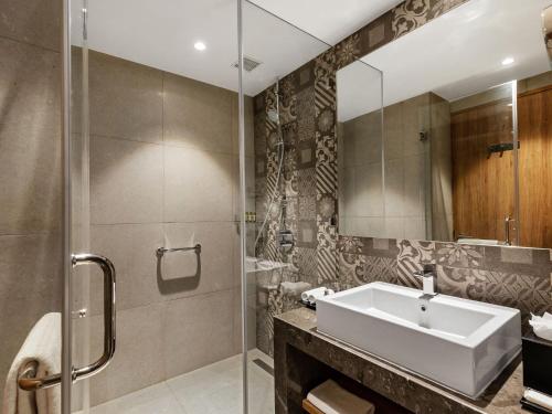 Grand Mercure Ahmedabad GIFT City - An Accor Hotels Brand的一间浴室
