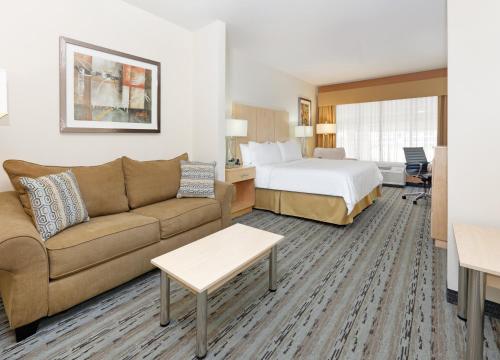 圣安东尼奥Holiday Inn Express & Suites San Antonio Brooks City Base, an IHG Hotel的相册照片