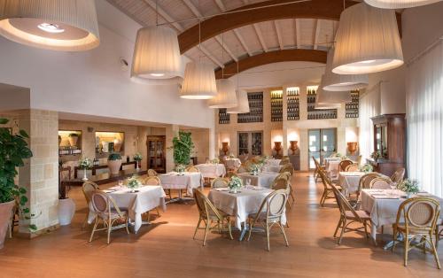 Vivosa Apulia Resort餐厅或其他用餐的地方