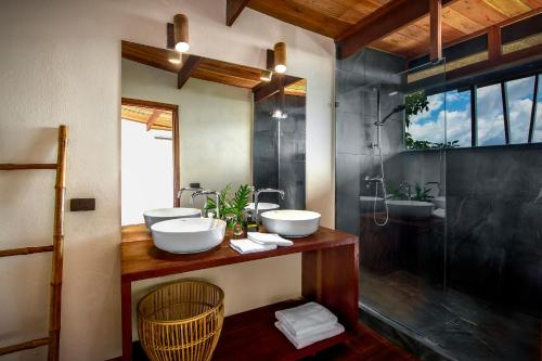 Ecotao Lodge的一间浴室