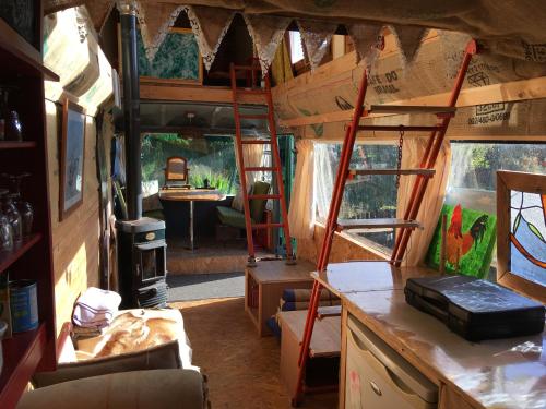 WhitegateInch Hideaway Eco Camping的相册照片