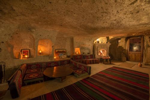 Guzelyurt卡帕多奇亚厄赫拉热峡谷洞穴酒店的相册照片