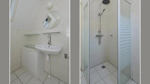 VlagtweddeVrijstaande woning te Vlagtwedde的浴室的两张照片,配有水槽和淋浴