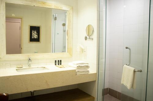 Colmar Tropicale的一间浴室