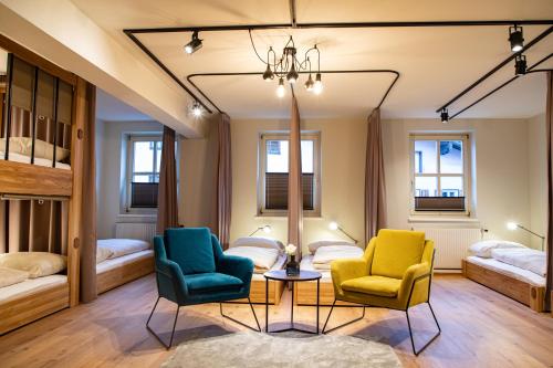 Roomie Alps Design Hostel的休息区
