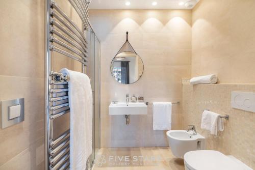 Villa Artemys - Five Stars Holiday House的一间浴室