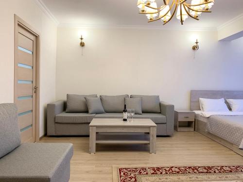 塞凡Brand new comfortable apartments in Sevan city的相册照片