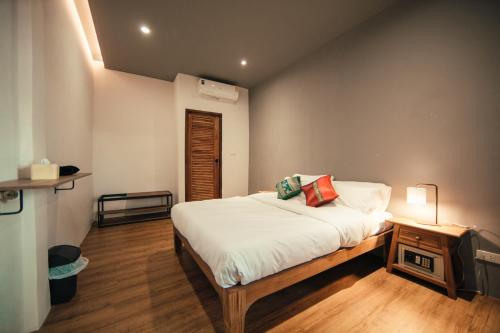 Sylvis Hostel Chiangmai客房内的一张或多张床位