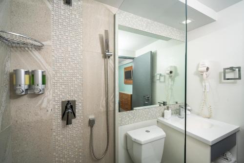 南加普大酒店的一间浴室