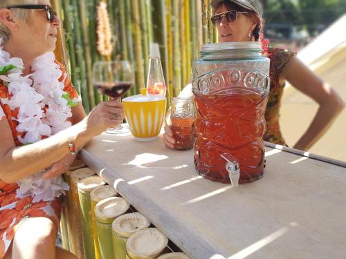 凯里凯里The Luxury Honolulu with Private Bar at Paradise Valley Glamping的相册照片