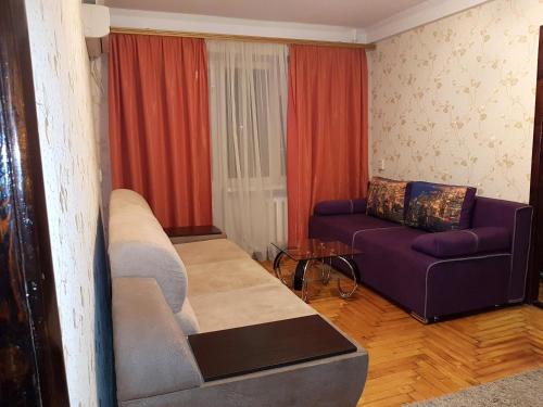 2-room Apartment on Tsentralnyi Boulevard 10, by GrandHome的休息区