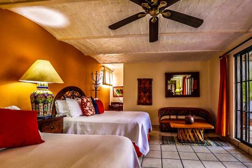 Casa del Sol Inn客房内的一张或多张床位