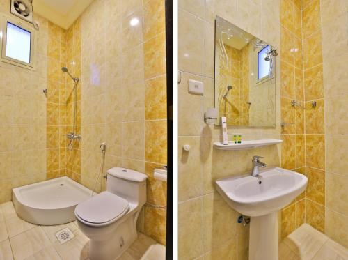 塔伊夫بوابة الورود للشقق المخدومة的浴室的两张照片,配有卫生间和水槽