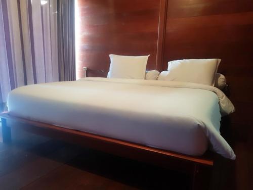 Korpak Villa & Resort Raja Ampat客房内的一张或多张床位