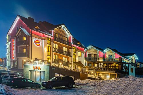 Amarena SPA Hotel - Breakfast included in the price Spa Swimming pool Sauna Hammam Jacuzzi Restaurant inexpensive and delicious food Parking area Barbecue 400 m to Bukovel Lift 1 room and cottages