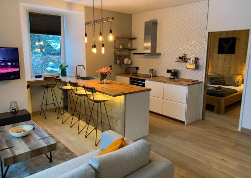 Apartment Chinook,La Praz,Chamonix Mont Blanc的厨房或小厨房