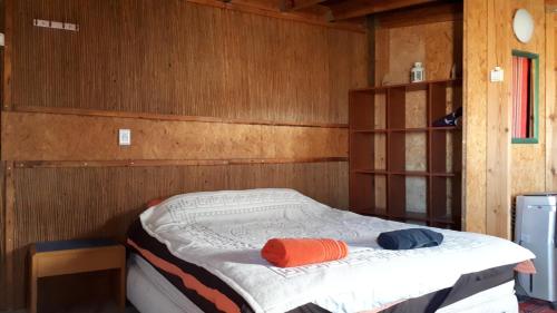 Zman Midbar Eco Spirit Lodge for Peace客房内的一张或多张床位