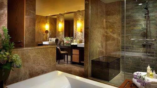 平昌阿尔帕西亚洲际度假酒店的一间浴室
