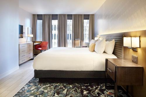 Hotel Indigo Atlanta Downtown, an IHG Hotel客房内的一张或多张床位