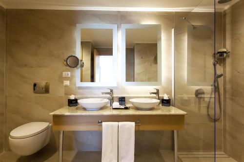 加济安泰普酒店的一间浴室