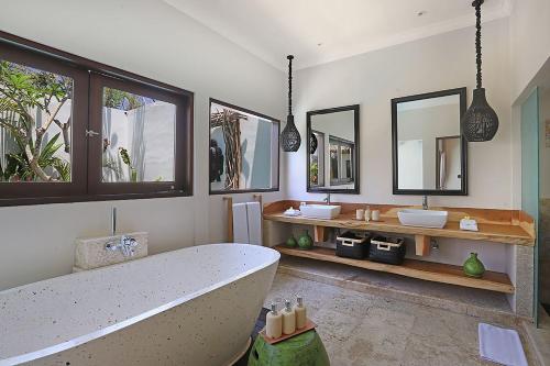 Nunamkhalu Private Villa and Spa的一间浴室