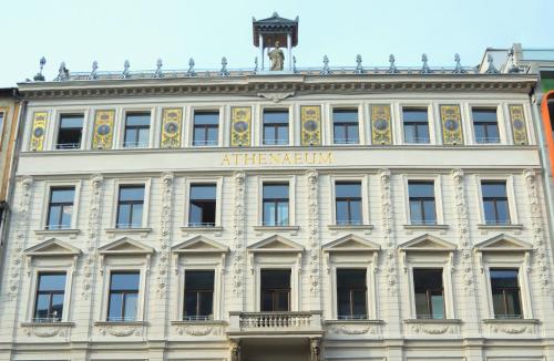 Maverick Athenaeum