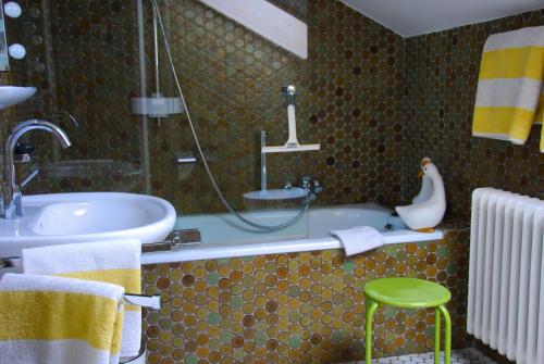 Haus Gies的一间浴室
